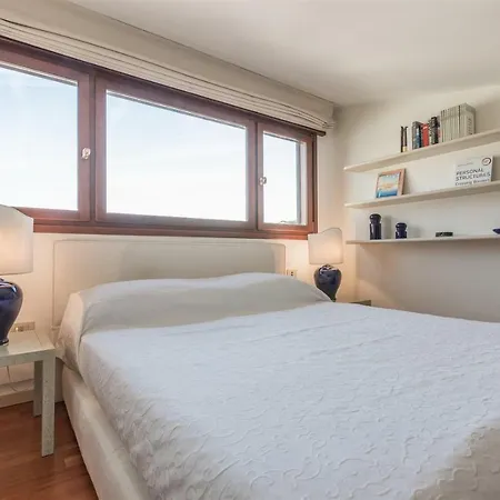 Ca' Accademia Terrace Apartamento *